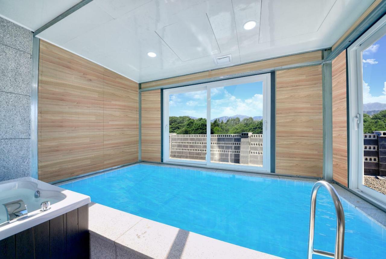 ซกโช ลัสโซ พูล วิลลา เพนชั่น Villa ภายนอก รูปภาพ